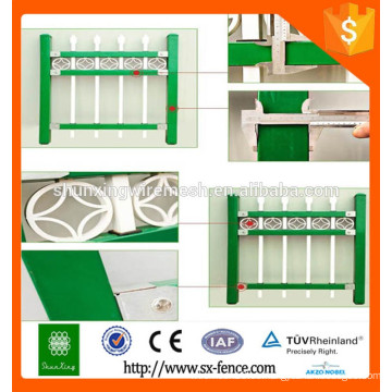 Alibaba cerca barata de PVC / pvc recubierto palisade cercado / cerca de metal euro